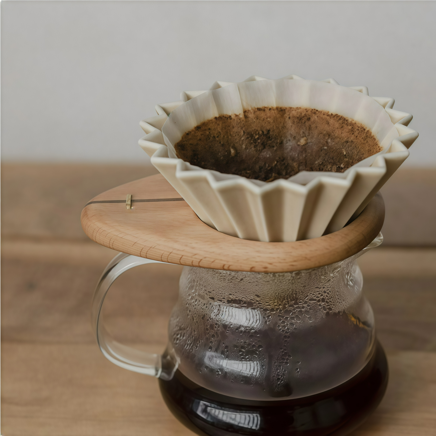 Walnut & Beech Wood Coffee Dripper Holder – Portable V60 Pour Over Stand for Origami & Manual Brewing